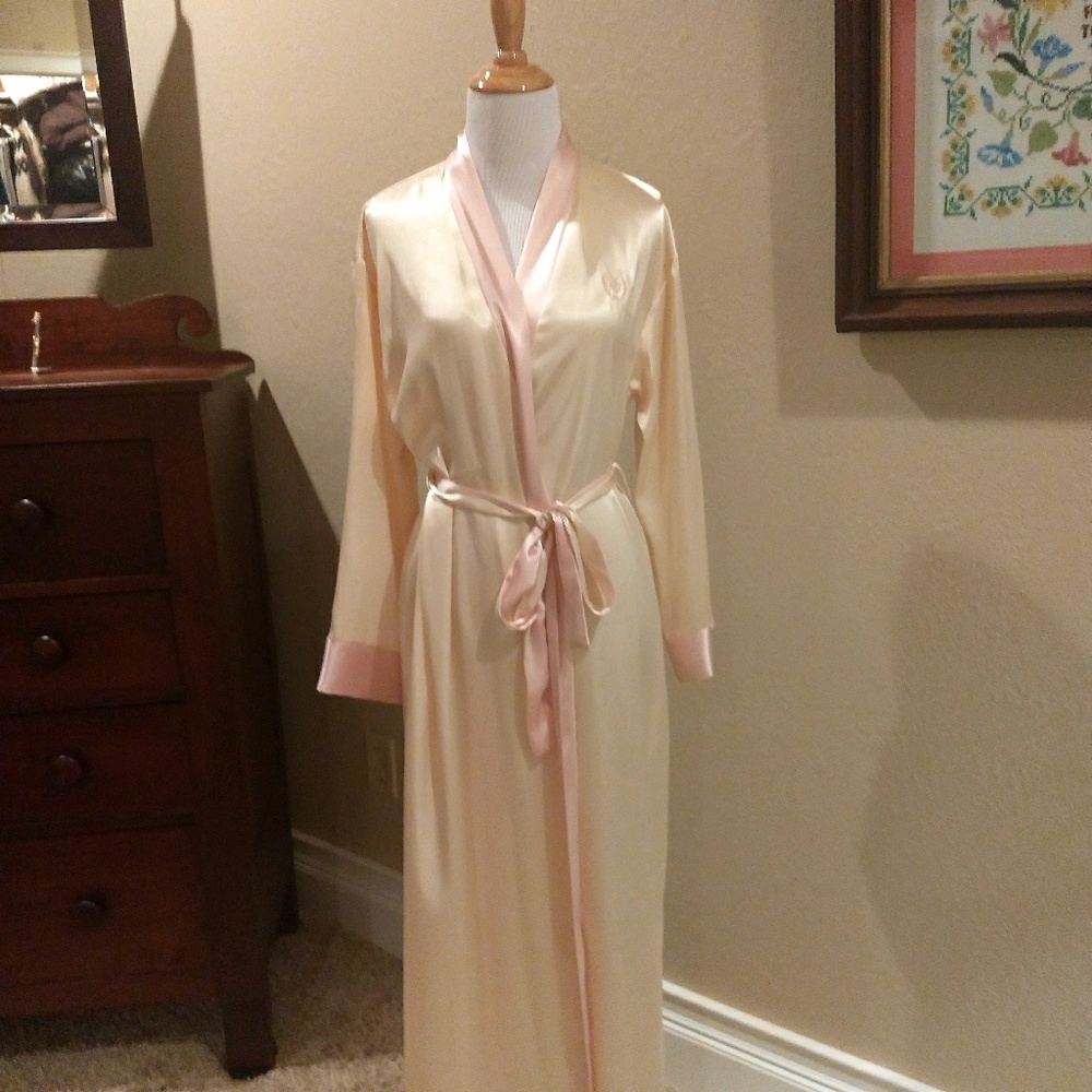 Meet your Posher, Lorrie